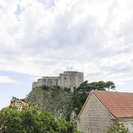 Lovrijenac -twin Or Double With Sea View 3 *